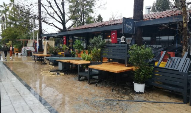 Köyceğiz'de fırtına etkili oldu