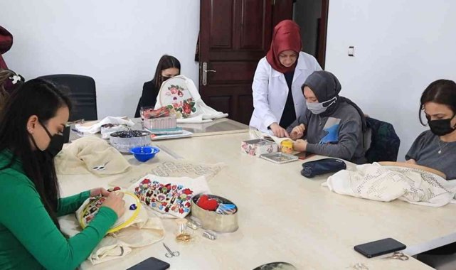 Kurslar ev bütçesine katkı sağlıyor