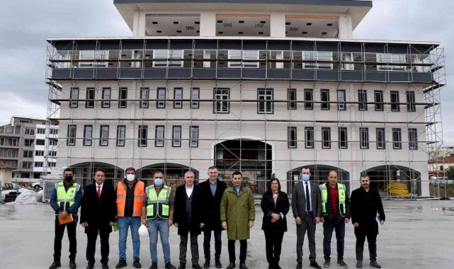 Kuşadası Belediyesi yeni hizmet binasına kavuşuyor