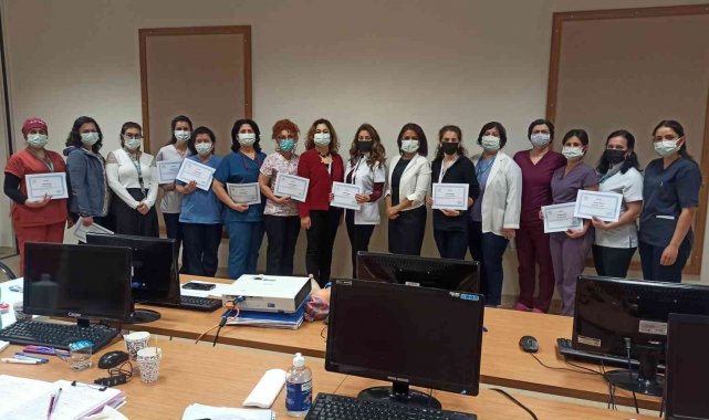 Kuşadası'nda Anne Sütü ve Danışmanlık Uygulama Eğitimi düzenlendi