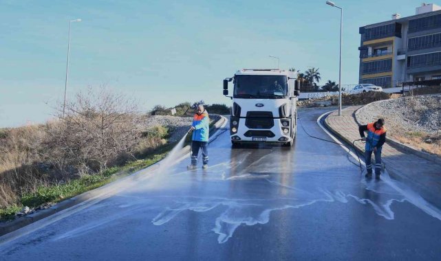 Kuşadası&#039;nın hijyen savaşçıları görev başında
