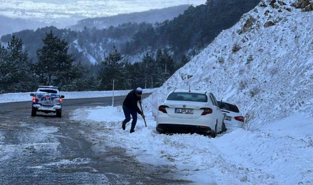 Kütahya Domaniç&#039;te trafik kazası: 1 yaralı