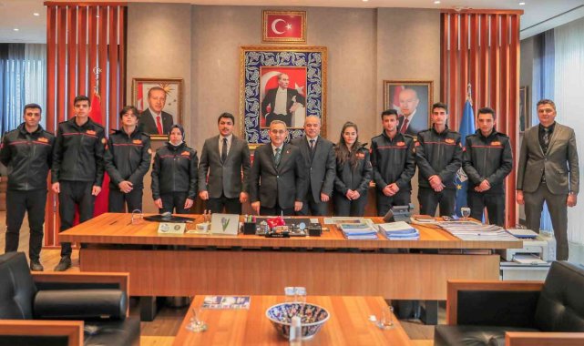 Kütahya İtfaiyesi 17 araç ve 83 personelle hizmet veriyor