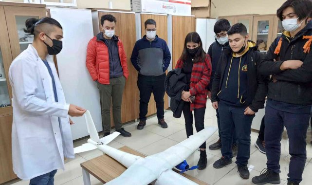 Liseli öğrencilere uzay ve hava bilimi anlatıldı