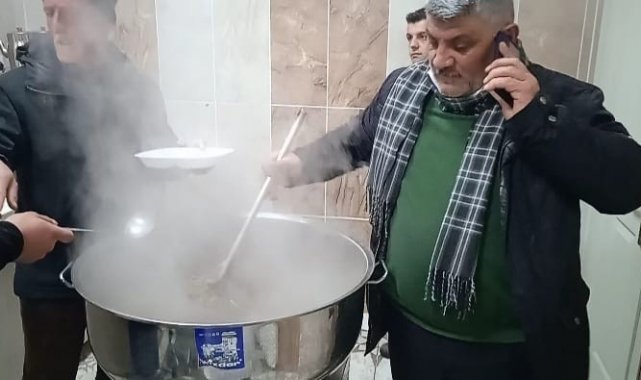 Mahalle sakinleri şükür hayvanı kesti