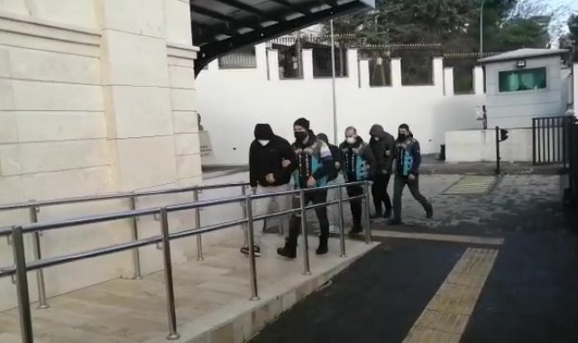 Maltepe'de drift yaparak trafikte tehlike saçan sürücülere 27 bin 963 TL ceza