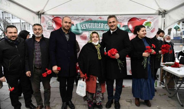 Mamak Belediye Başkanı Köse'den Sevgililer Günü jesti