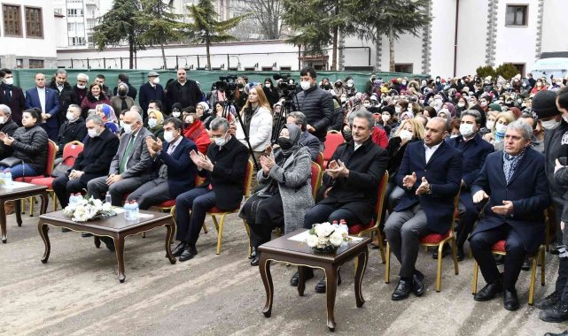 Mamak'ta Türk-İslam Sanatları Merkezi açıldı