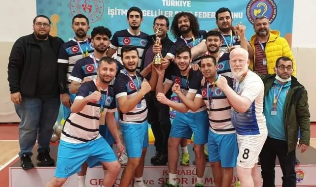 Manavgat İşitme Engelliler Voleybol Takımı Türkiye Şampiyonasında ikinci oldu