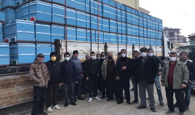 Manavgat yangınında etkilenen arıcılara 2 bin 195 kovan dağıtımı yapıldı.