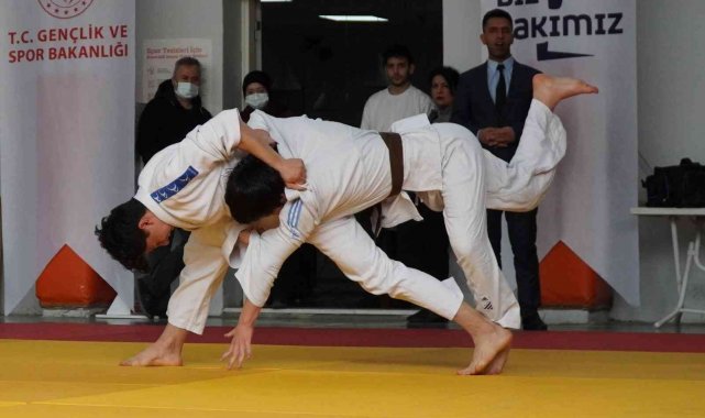 Manisa Gençler Judo İl Birinciliği yapıldı
