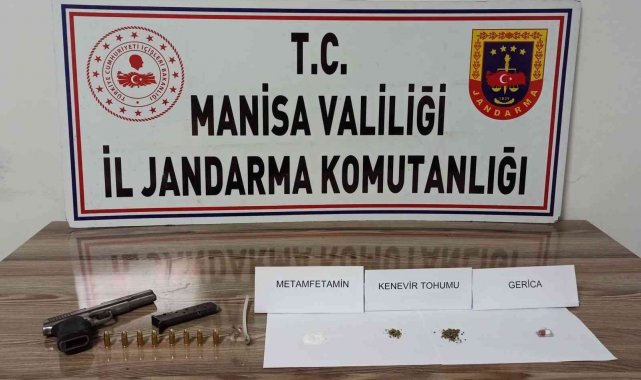 Manisa'da durdurulan araçtan uyuşturucu çıktı