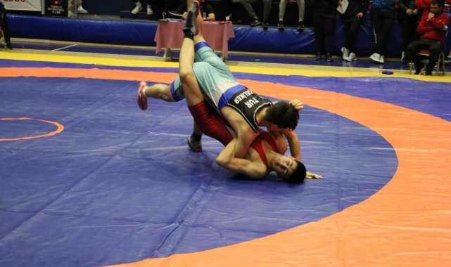 Manisa'da yapılan güreş müsabakaları sona erdi