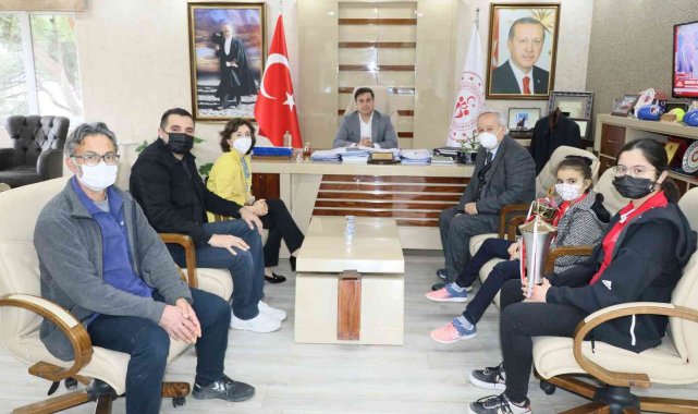 Manisalı satranççılar Türkiye şampiyonu oldu