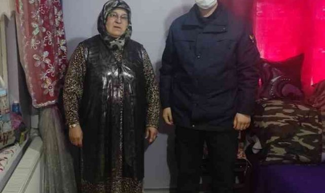 Mehmetçiğin ayakları üşümesin diye 200 adet patik ördü