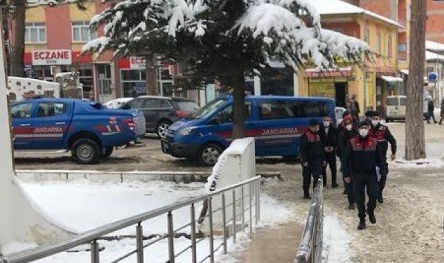 Mermer ocağında hırsızlık yapan 4 zanlıdan 3&#039;ü tutuklandı