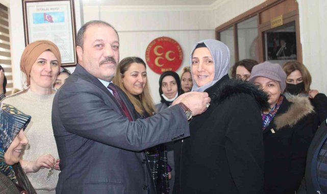 MHP&#039;ye katılım sürüyor