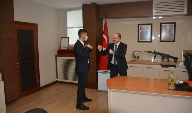 MKE Genel Müdürü Akdere, altın madalya kazanan MKE personeli Yenigün'ü kabul etti