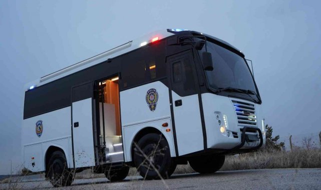 Mobil kriminal inceleme aracı 'Kıraç' İzmir'e teslim edildi