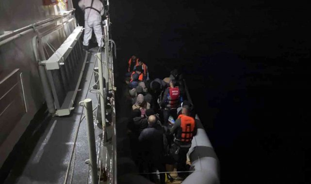 Motorları sökülen lastik bot içinde 82 göçmen ölüme itildi