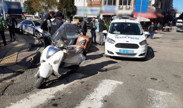 Motosiklet ile ticari taksi çarpıştı: 1 yaralı