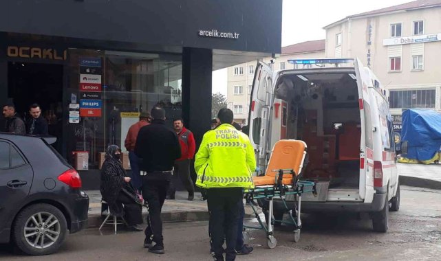 Motosikletin çarptığı kadın yaralandı