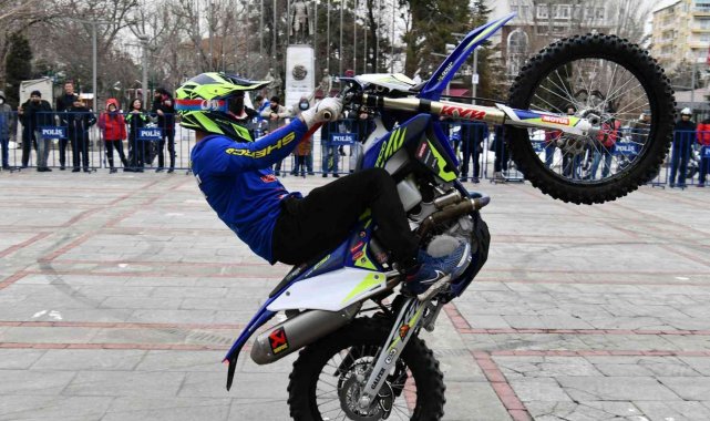 Motosnow sevenler Davraz'da bir araya geliyor