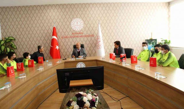 Müdür Başyiğit, KUTSO MTAL Kros Takımını kabul etti