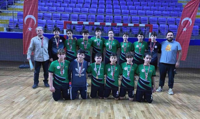 Muğla&#039;nın Yıldız Hentbolcüleri yarı finalde