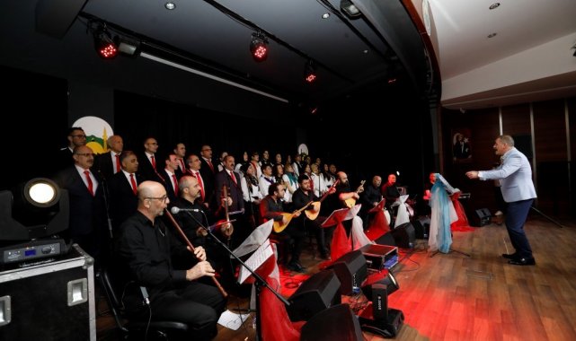 Münevver Özdemir'den unutulmaz müzik ziyafeti