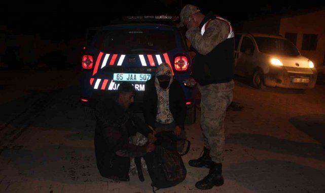 Muradiye'de 5 düzensiz göçmen yakalandı