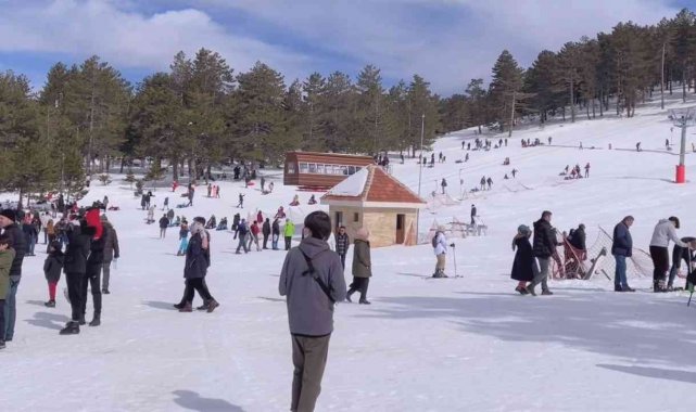 Muratdağı Termal Kayak Merkezi'ne yoğun ilgi