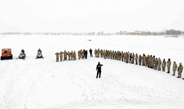 Muş'ta güvenlik korucularına 'çığ' eğitimi