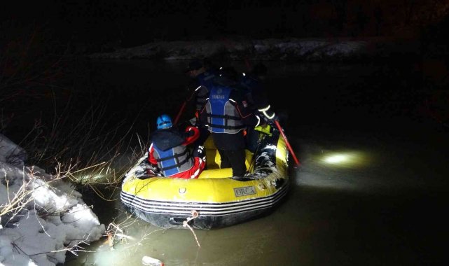 Muş'ta Karasu Nehri'ne düşen genç kızın arama çalışmalarına ara verildi