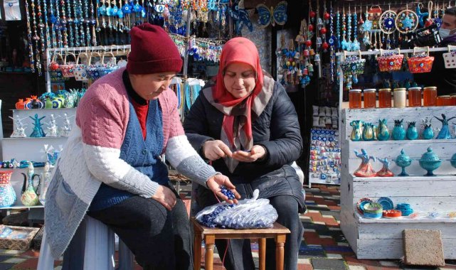 Nazarköy'ün kadınlarına nazar değmesin