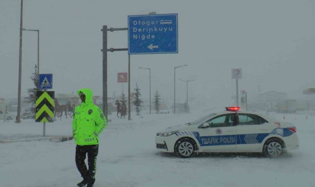 Nevşehir - Aksaray yolu trafiğe kapandı