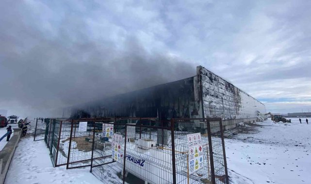 Niğde'de kablo fabrikasında yangın