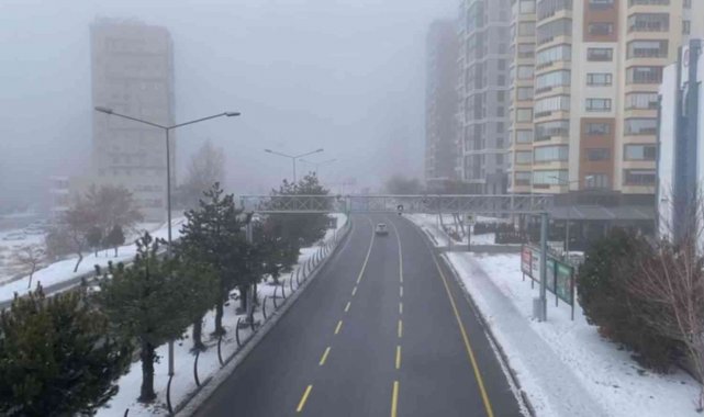 Niğde'de sis etkili oldu