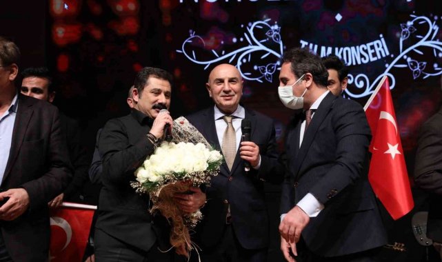 Nurullah Akçayır, 41. sanat yılını Keçiören'deki konseriyle kutladı