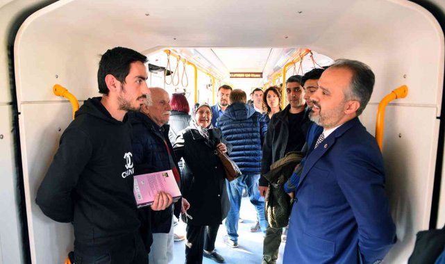 Öğrenciler toplu taşımaya yöneldi