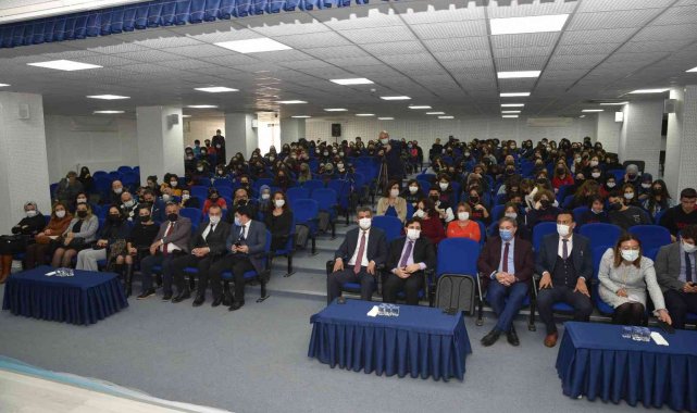 Öğrencilere Mustafa Kutlu'nun farklı yönlerini anlatıldı