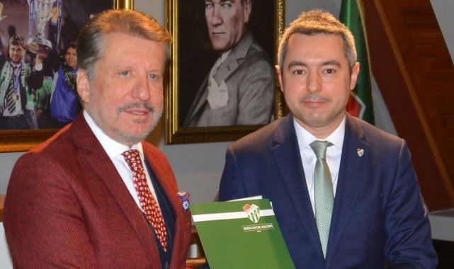 Ömer Furkan Banaz mazbatasını aldı - Banaz: "Bursaspor camiası bizden olumlu sonuçlar görmek istiyor"