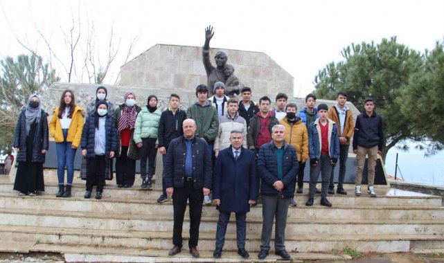 Onlar vatanı korumak için yandılar, biz soğuk diye anmayı erteledik