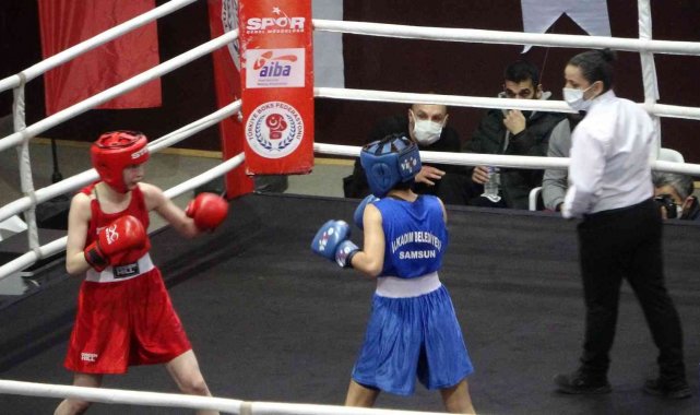 Oral Arslan anısına ringde ilk yumruklar atıldı