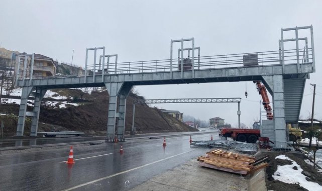 Ören Mahallesi&#039;ne üst geçit yapımı tamamlandı