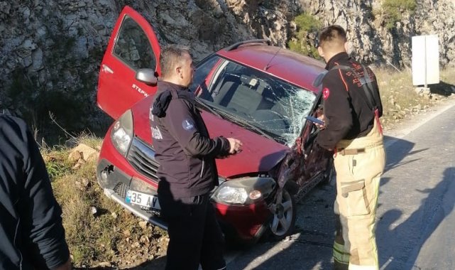 Otomobil ile kamyonet çarpıştı: 3 yaralı