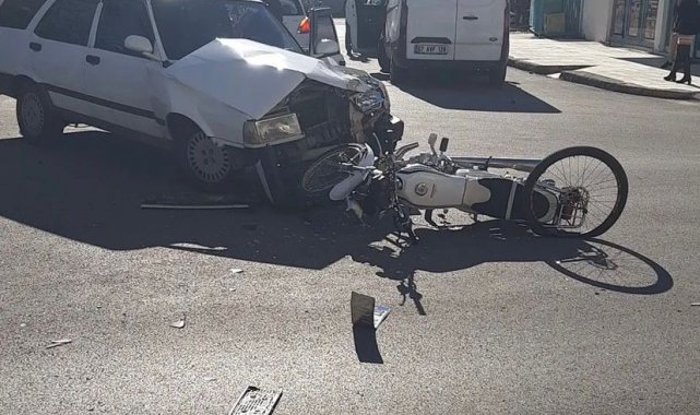 Otomobil ile motosiklet çarpıştı: 1 yaralı