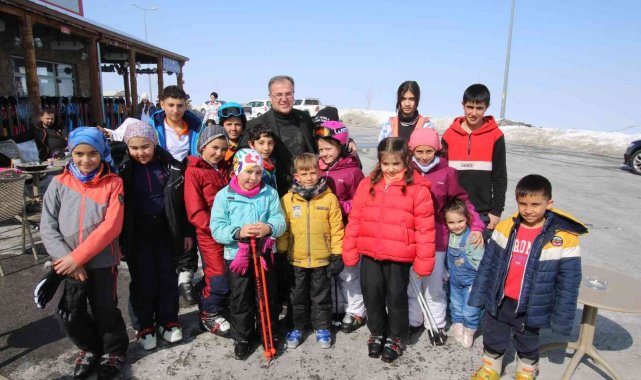 Özdoğan: "Gençlerimizi milli sporcu olarak görmek istiyoruz"