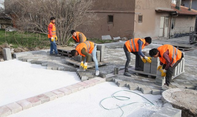 Pamukkale'de üstyapı çalışmaları tüm hızıyla devam ediyor