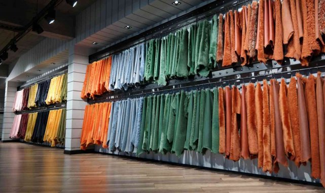 Paris&#039;teki moda fuarında Türk rüzgarı